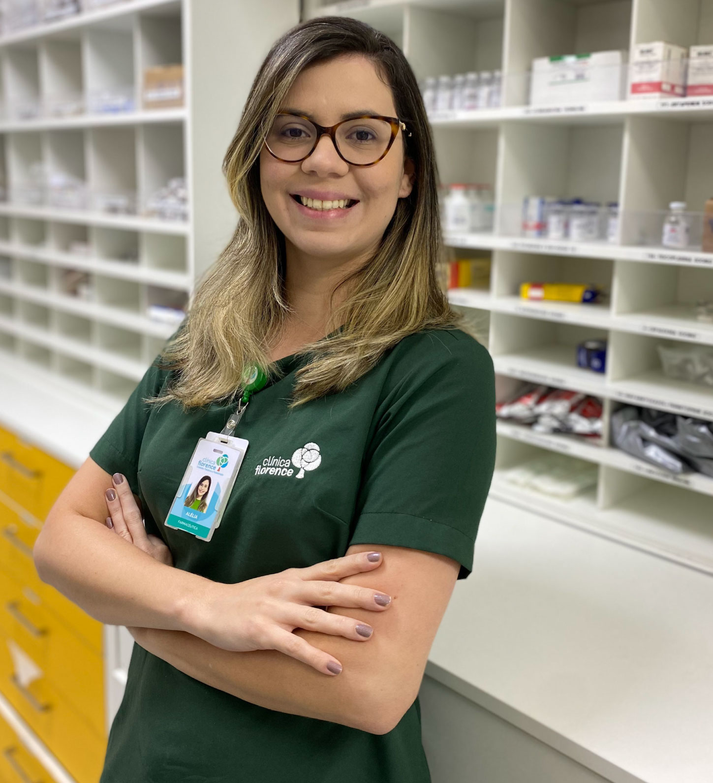 Alélia Rosa é Farmacêutica na Unidade Recife da Clínica Florence