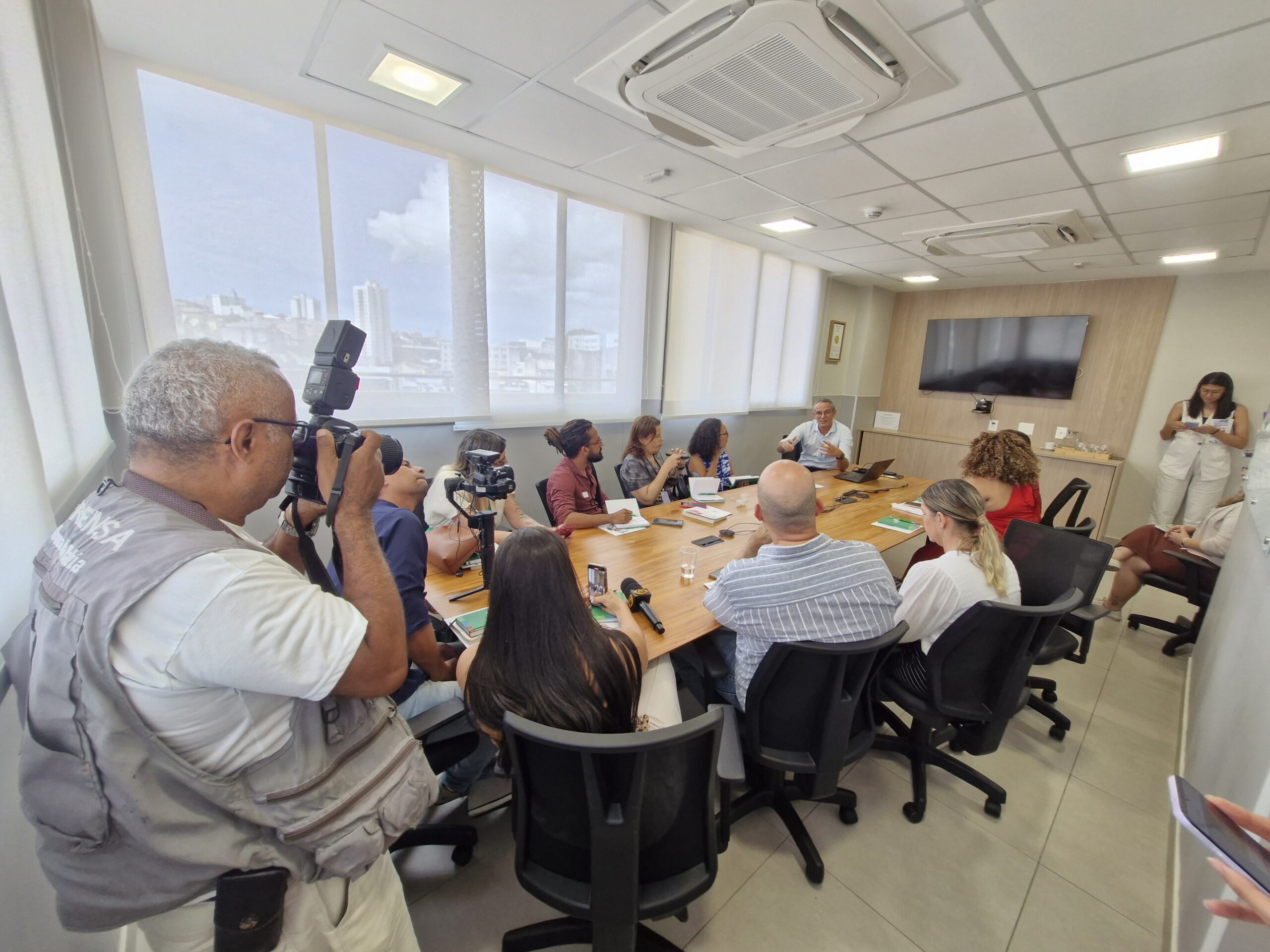 Jornalistas conhecem de perto a jornada da Clínica Florence